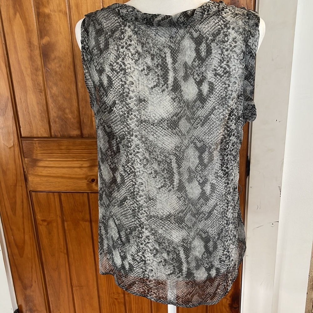 New York & Co black White Grey Snake Animal Print Sleeveless top Large Sheer - Picture 3 of 8